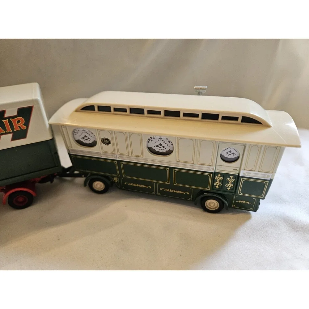 Corgi 16502 1/50 Pat Collins Fair Scammell Highwayman‎ Trailer & Caravan Diecast
